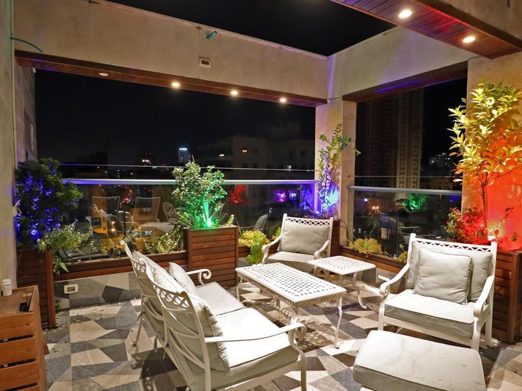 Luxury Rooftop Apartment In نتانيا المظهر الخارجي الصورة