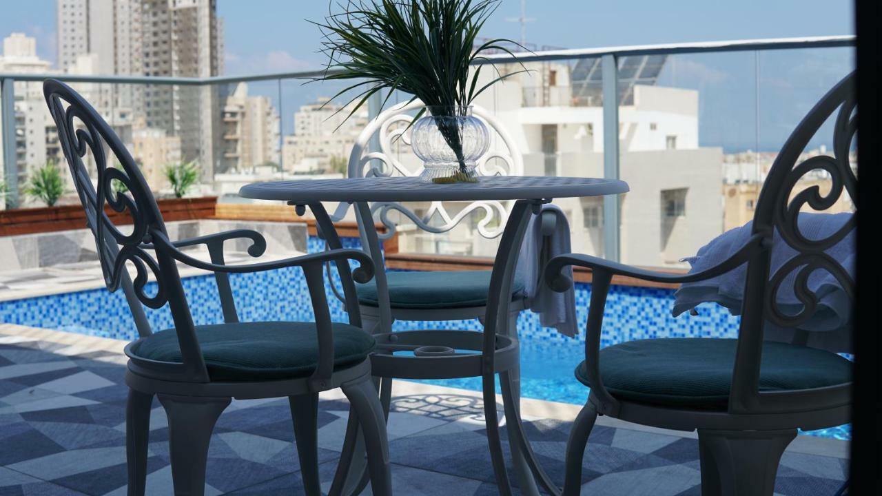 Luxury Rooftop Apartment In نتانيا المظهر الخارجي الصورة